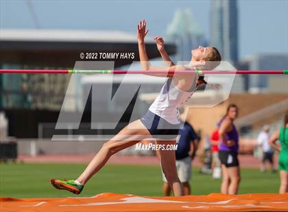 Thumbnail 1 in UIL 6A State Track Meet photogallery.