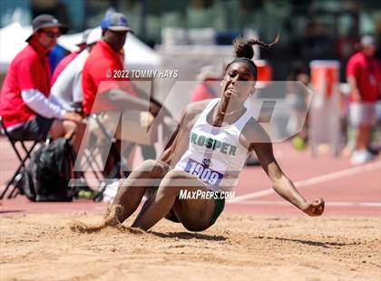 Thumbnail 3 in UIL 6A State Track Meet photogallery.