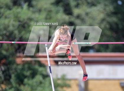 Thumbnail 2 in UIL 6A State Track Meet photogallery.