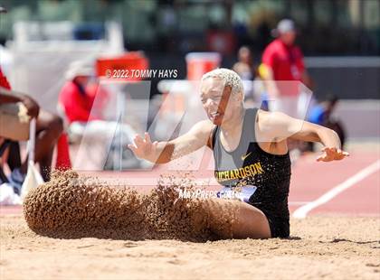 Thumbnail 1 in UIL 6A State Track Meet photogallery.