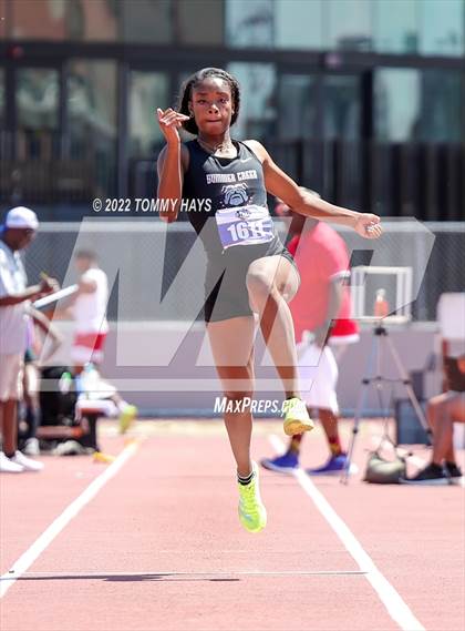 Thumbnail 2 in UIL 6A State Track Meet photogallery.