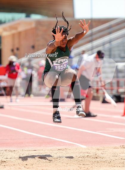 Thumbnail 1 in UIL 6A State Track Meet photogallery.