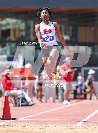 Thumbnail 2 in UIL 6A State Track Meet photogallery.