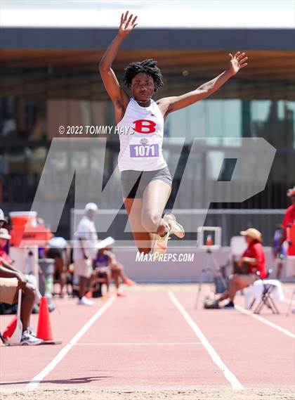 Thumbnail 1 in UIL 6A State Track Meet photogallery.