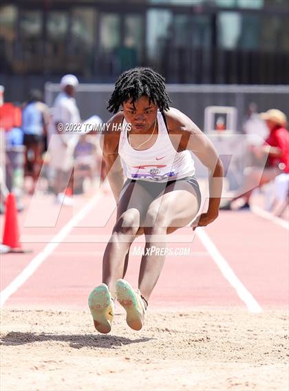 Thumbnail 2 in UIL 6A State Track Meet photogallery.
