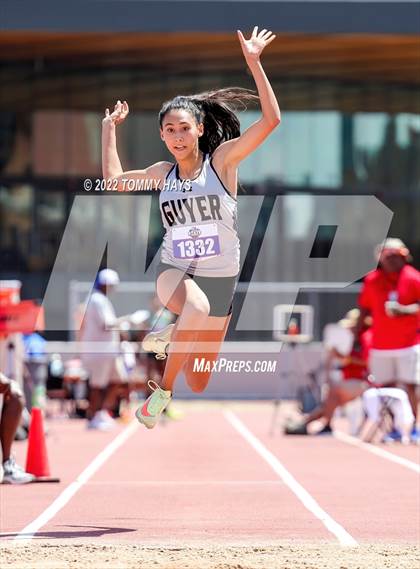 Thumbnail 1 in UIL 6A State Track Meet photogallery.