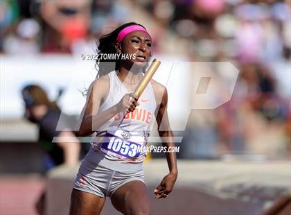 Thumbnail 3 in UIL 6A State Track Meet photogallery.