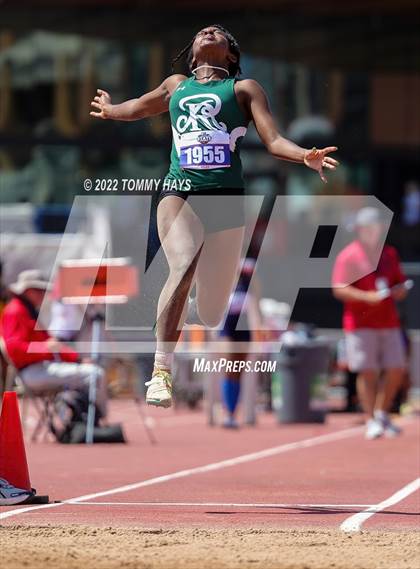 Thumbnail 3 in UIL 6A State Track Meet photogallery.
