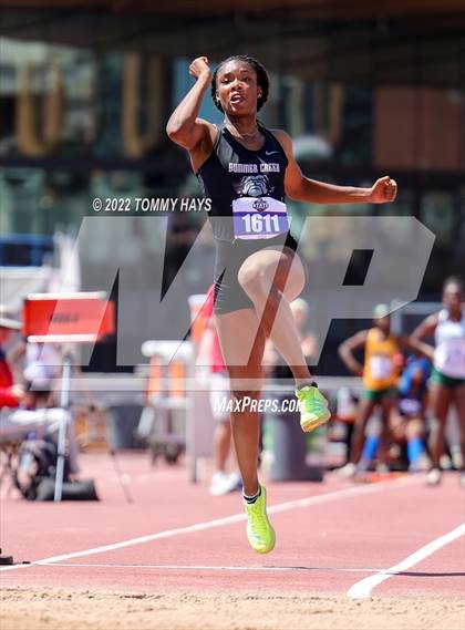 Thumbnail 2 in UIL 6A State Track Meet photogallery.
