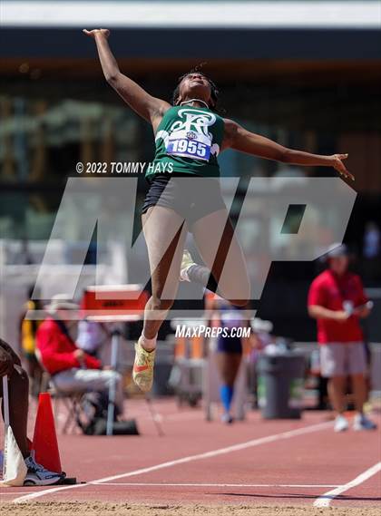 Thumbnail 1 in UIL 6A State Track Meet photogallery.