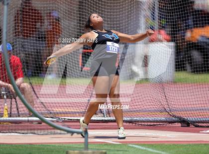 Thumbnail 3 in UIL 6A State Track Meet photogallery.