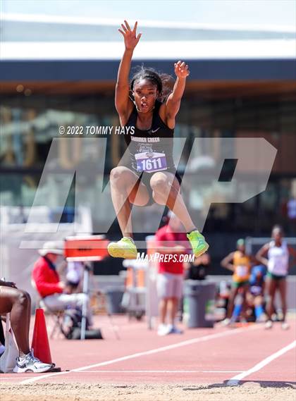Thumbnail 2 in UIL 6A State Track Meet photogallery.