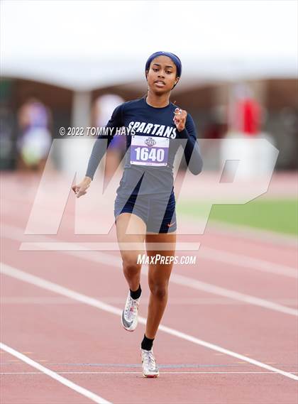 Thumbnail 1 in UIL 6A State Track Meet photogallery.