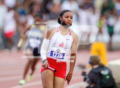Thumbnail 1 in UIL 6A State Track Meet photogallery.