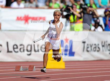 Thumbnail 1 in UIL 6A State Track Meet photogallery.