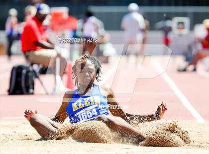 Thumbnail 2 in UIL 6A State Track Meet photogallery.