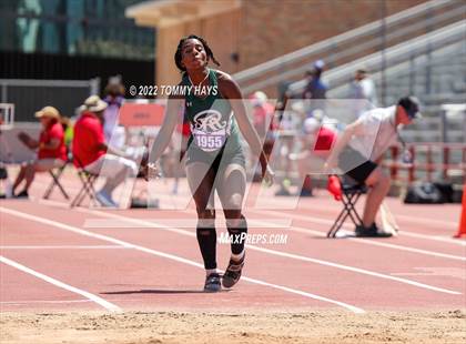 Thumbnail 2 in UIL 6A State Track Meet photogallery.
