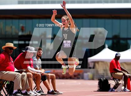 Thumbnail 3 in UIL 6A State Track Meet photogallery.