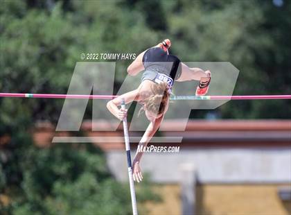 Thumbnail 2 in UIL 6A State Track Meet photogallery.