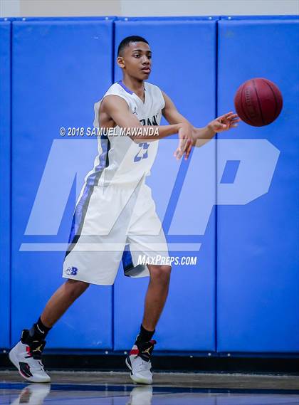 Thumbnail 1 in Burbank vs King/Drew (Spot Up Southern California Classic) photogallery.