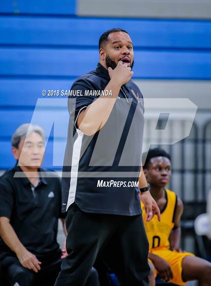 Thumbnail 3 in Burbank vs King/Drew (Spot Up Southern California Classic) photogallery.