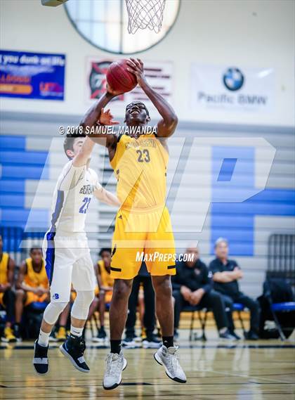 Thumbnail 2 in Burbank vs King/Drew (Spot Up Southern California Classic) photogallery.