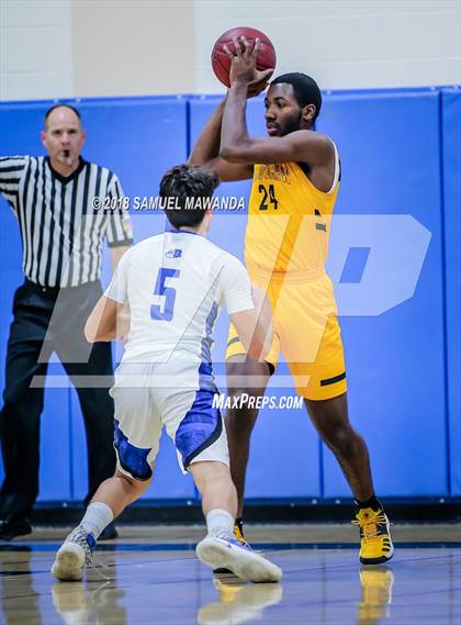 Thumbnail 1 in Burbank vs King/Drew (Spot Up Southern California Classic) photogallery.