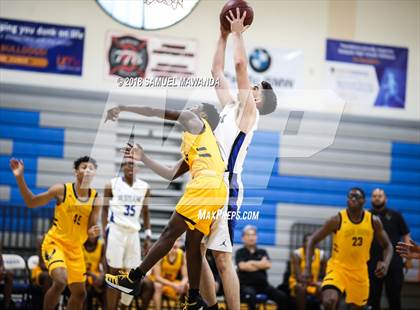 Thumbnail 3 in Burbank vs King/Drew (Spot Up Southern California Classic) photogallery.