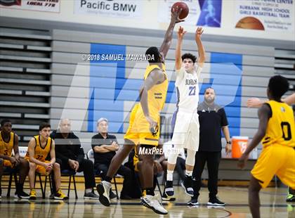 Thumbnail 2 in Burbank vs King/Drew (Spot Up Southern California Classic) photogallery.