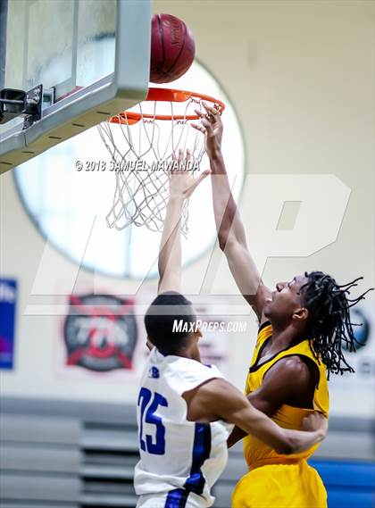 Thumbnail 3 in Burbank vs King/Drew (Spot Up Southern California Classic) photogallery.