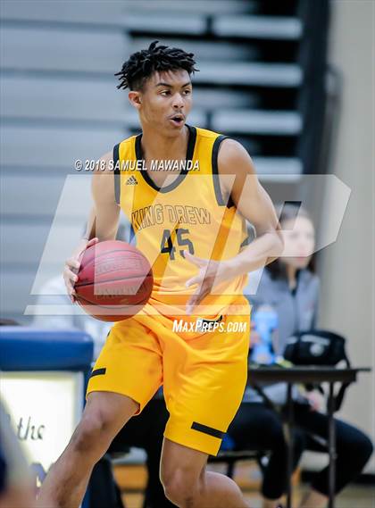 Thumbnail 2 in Burbank vs King/Drew (Spot Up Southern California Classic) photogallery.