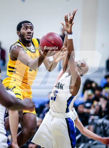 Thumbnail 3 in Burbank vs King/Drew (Spot Up Southern California Classic) photogallery.