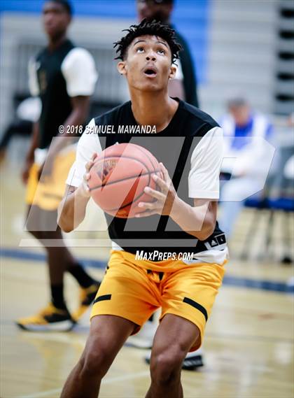 Thumbnail 1 in Burbank vs King/Drew (Spot Up Southern California Classic) photogallery.