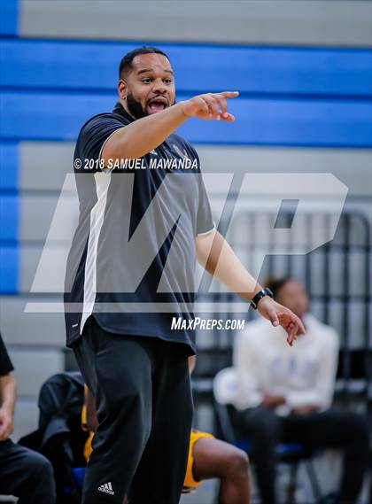Thumbnail 1 in Burbank vs King/Drew (Spot Up Southern California Classic) photogallery.