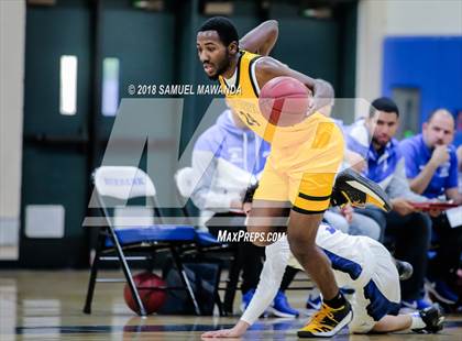 Thumbnail 1 in Burbank vs King/Drew (Spot Up Southern California Classic) photogallery.