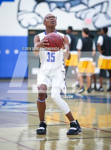 Thumbnail 1 in Burbank vs King/Drew (Spot Up Southern California Classic) photogallery.