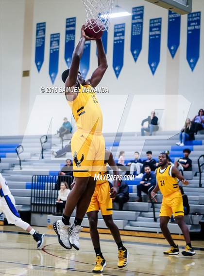 Thumbnail 3 in Burbank vs King/Drew (Spot Up Southern California Classic) photogallery.