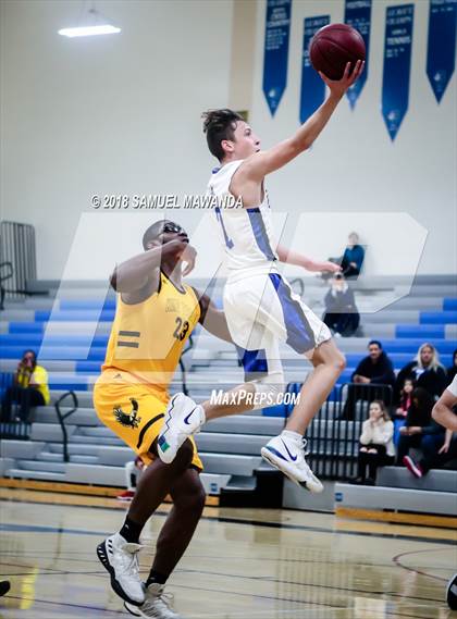 Thumbnail 3 in Burbank vs King/Drew (Spot Up Southern California Classic) photogallery.
