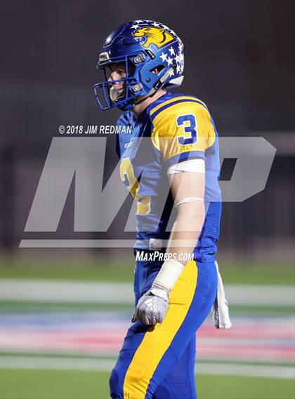 Thumbnail 3 in Blanco vs. East Bernard (UIL 3A Regional Playoff) photogallery.