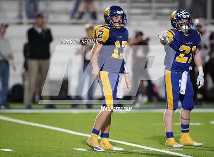 Thumbnail 2 in Blanco vs. East Bernard (UIL 3A Regional Playoff) photogallery.
