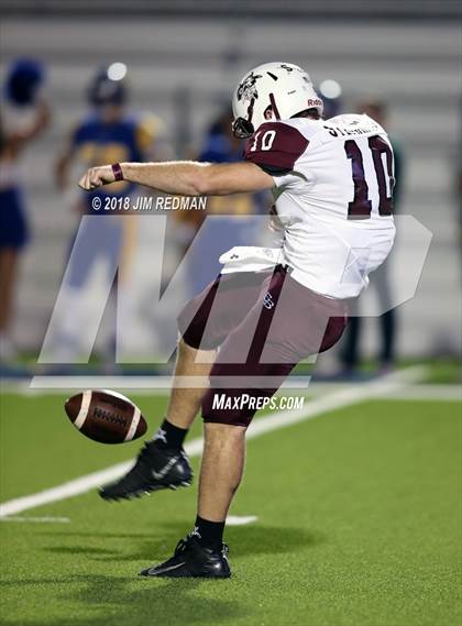 Thumbnail 3 in Blanco vs. East Bernard (UIL 3A Regional Playoff) photogallery.