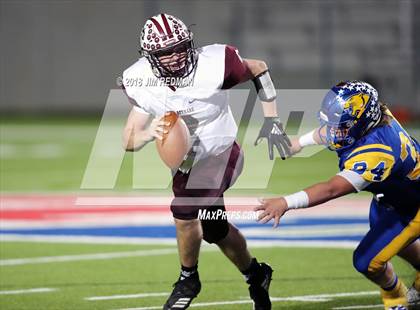 Thumbnail 3 in Blanco vs. East Bernard (UIL 3A Regional Playoff) photogallery.
