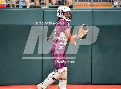 Thumbnail 1 in Ganado vs. Riesel (UIL Softball 2A Div 1 Final) photogallery.