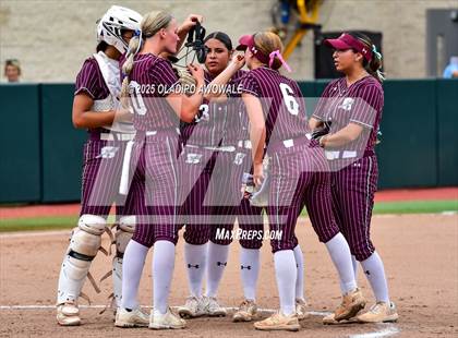 Thumbnail 3 in Ganado vs. Riesel (UIL Softball 2A Div 1 Final) photogallery.
