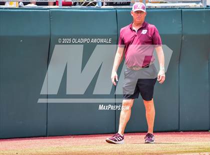 Thumbnail 1 in Ganado vs. Riesel (UIL Softball 2A Div 1 Final) photogallery.