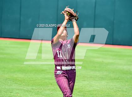 Thumbnail 2 in Ganado vs. Riesel (UIL Softball 2A Div 1 Final) photogallery.