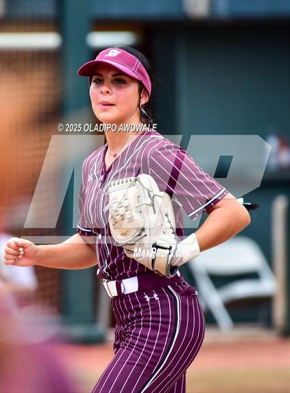 Thumbnail 1 in Ganado vs. Riesel (UIL Softball 2A Div 1 Final) photogallery.