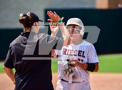 Thumbnail 1 in Ganado vs. Riesel (UIL Softball 2A Div 1 Final) photogallery.