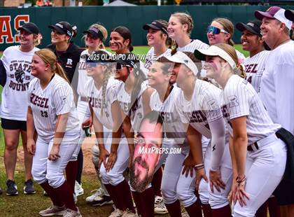 Thumbnail 3 in Ganado vs. Riesel (UIL Softball 2A Div 1 Final) photogallery.
