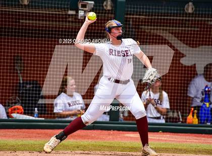 Thumbnail 3 in Ganado vs. Riesel (UIL Softball 2A Div 1 Final) photogallery.